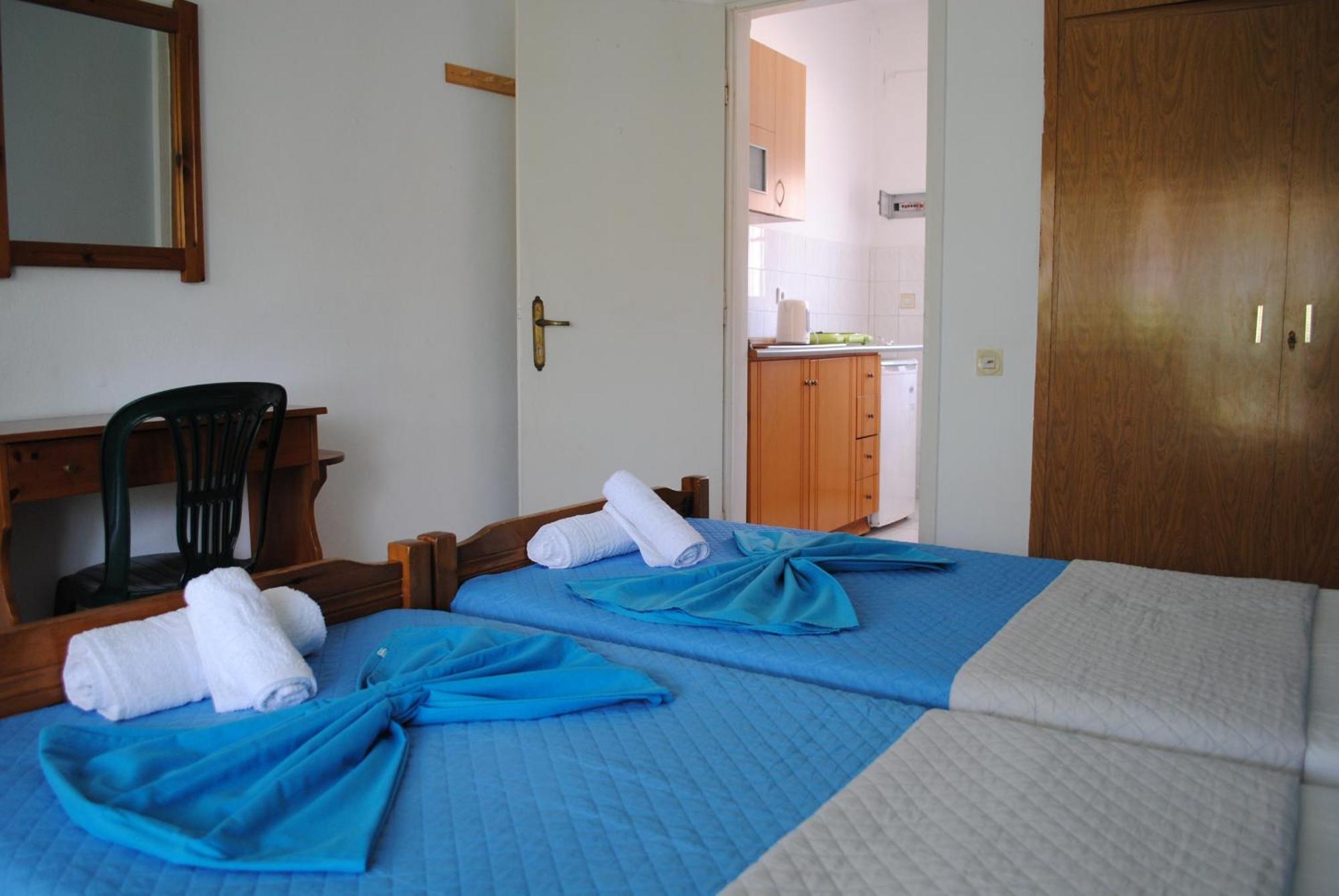 Artemis Apartments 팔랄리아 디오니시우 외부 사진