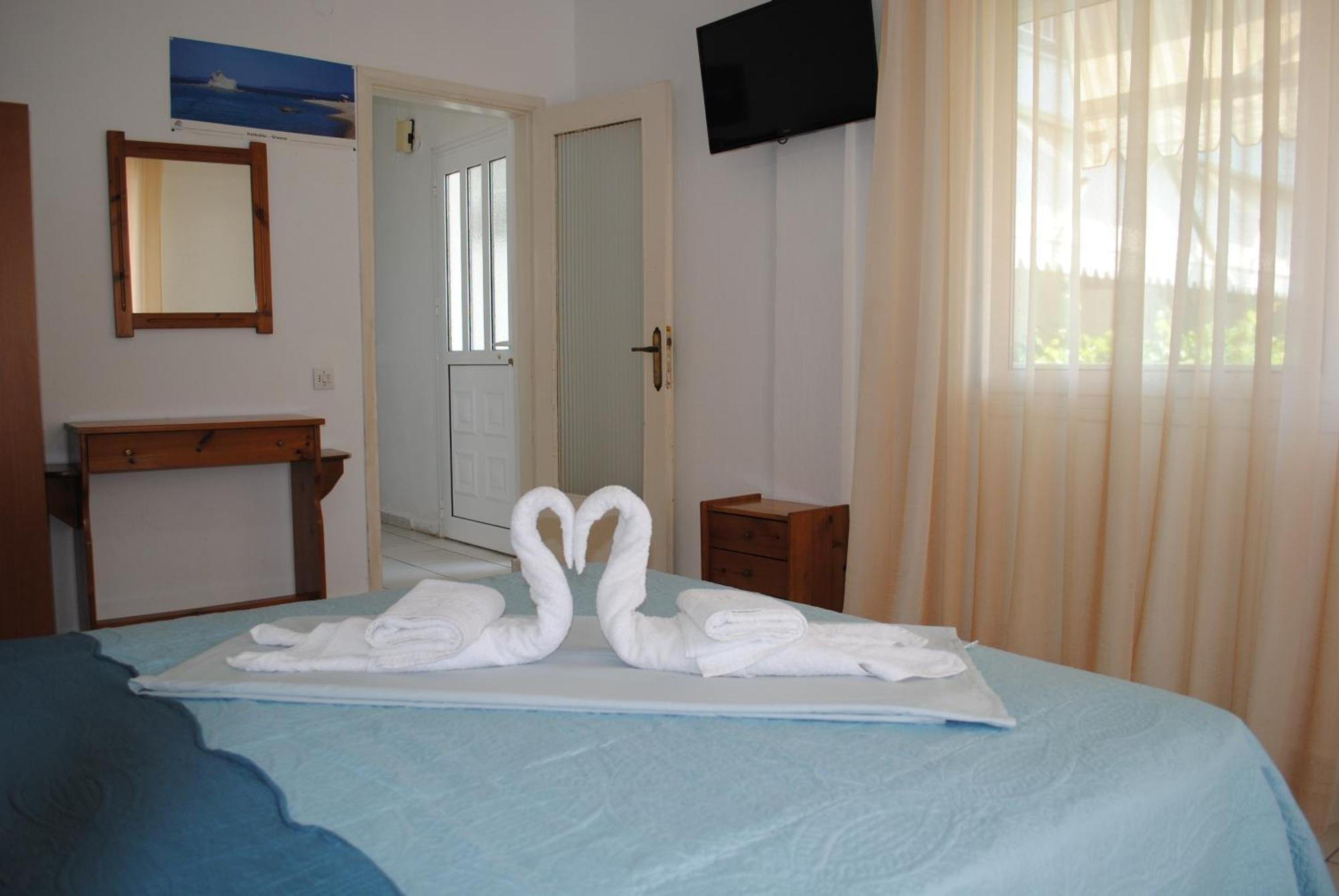 Artemis Apartments 팔랄리아 디오니시우 외부 사진