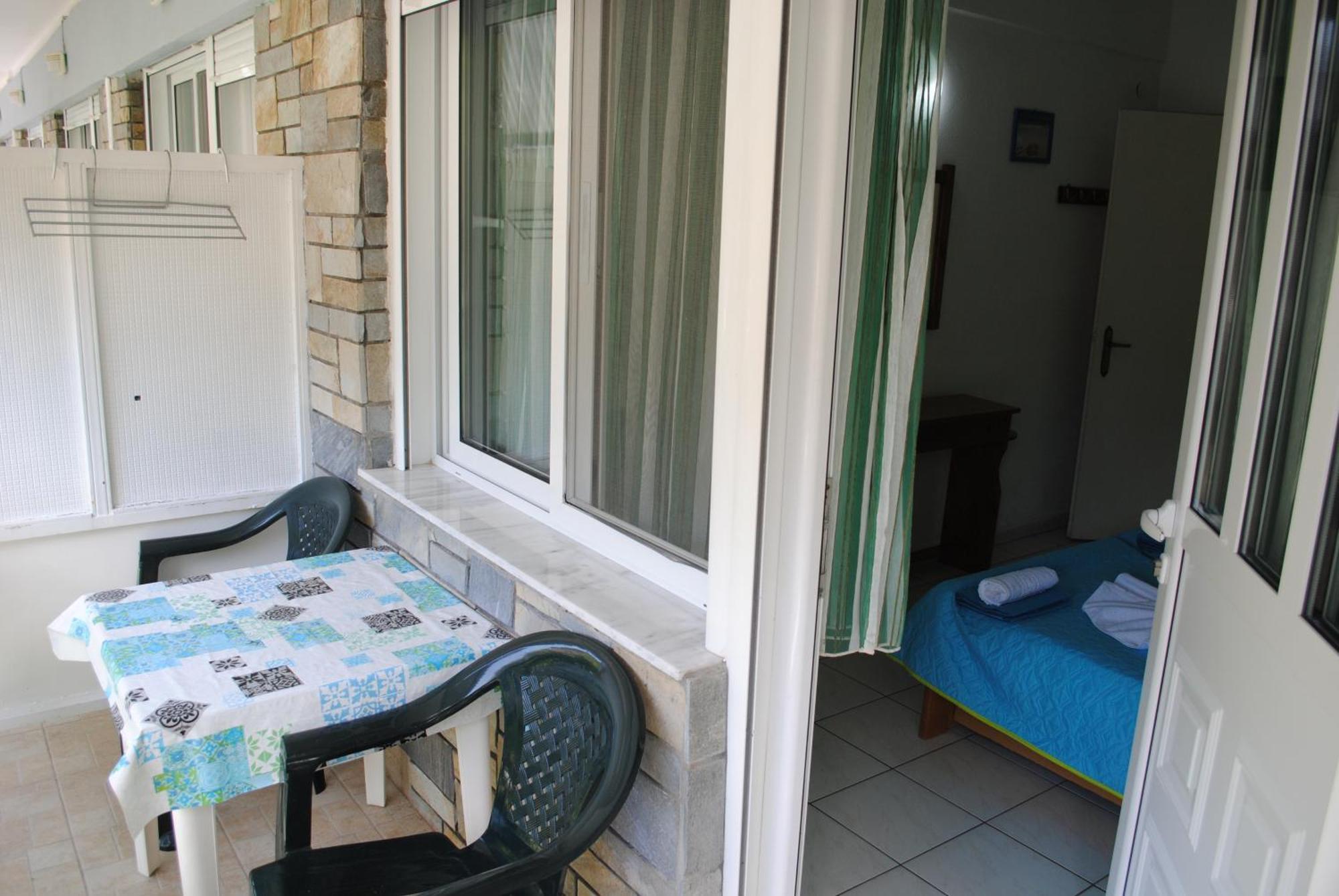 Artemis Apartments 팔랄리아 디오니시우 외부 사진