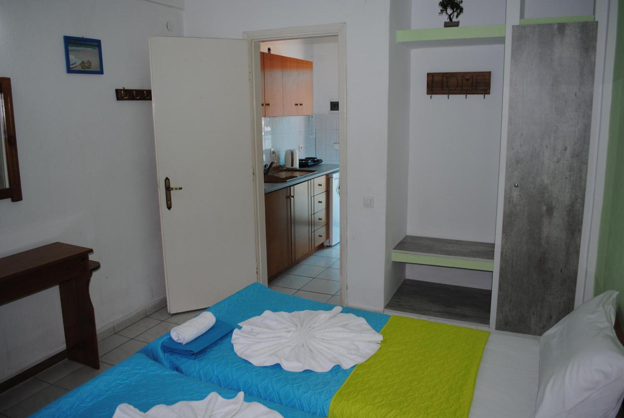 Artemis Apartments 팔랄리아 디오니시우 외부 사진
