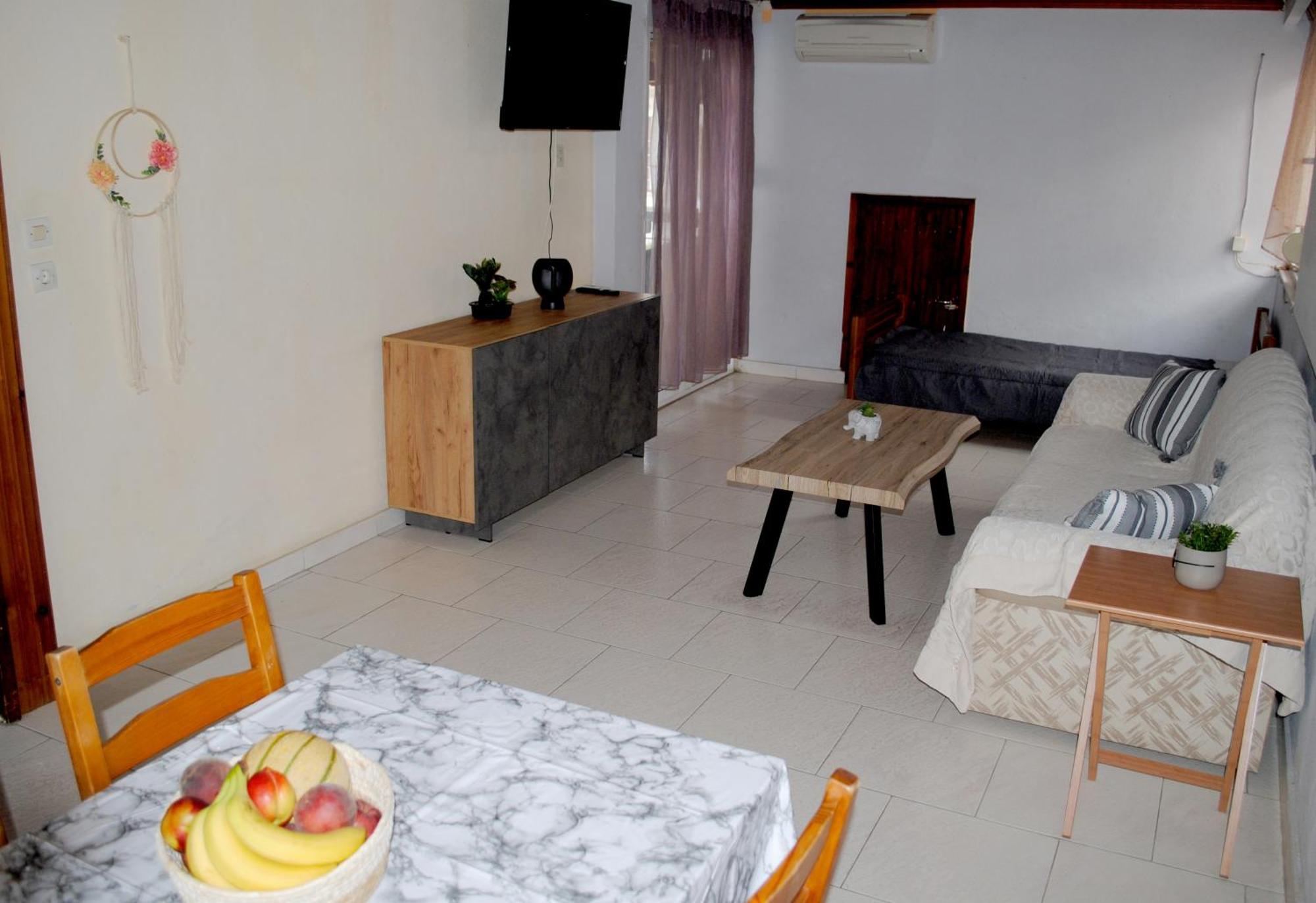 Artemis Apartments 팔랄리아 디오니시우 외부 사진